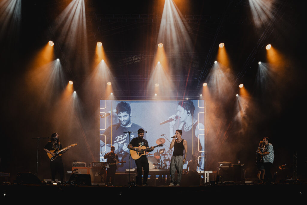 Lucas Silveira e NX Zero